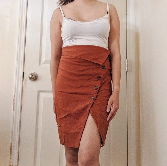 Forever 21 skirt w/ slit (S) - Picture 1 of 3